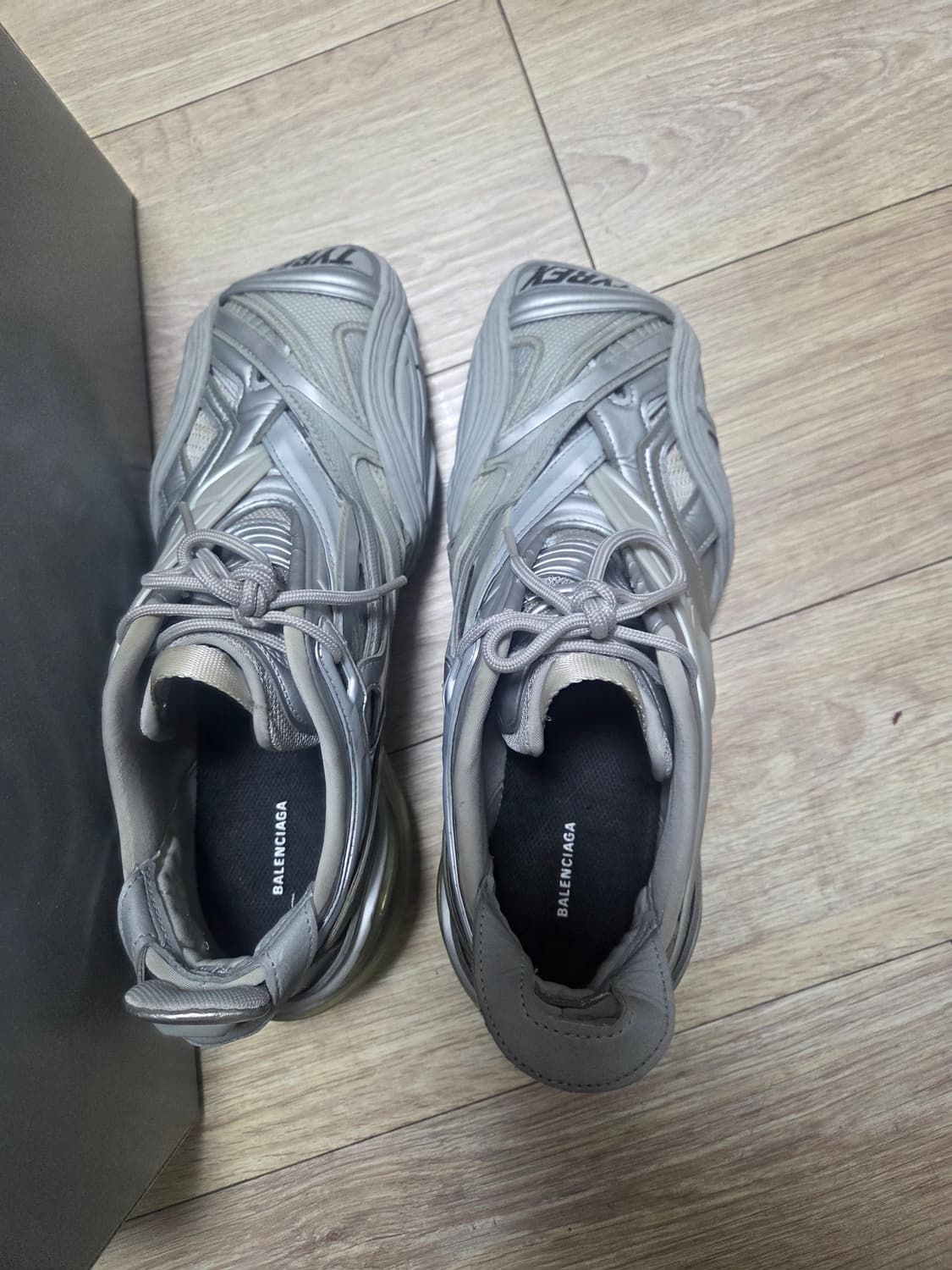 발렌시아가 타이렉스 실버 41 풀박스 상품이미지3