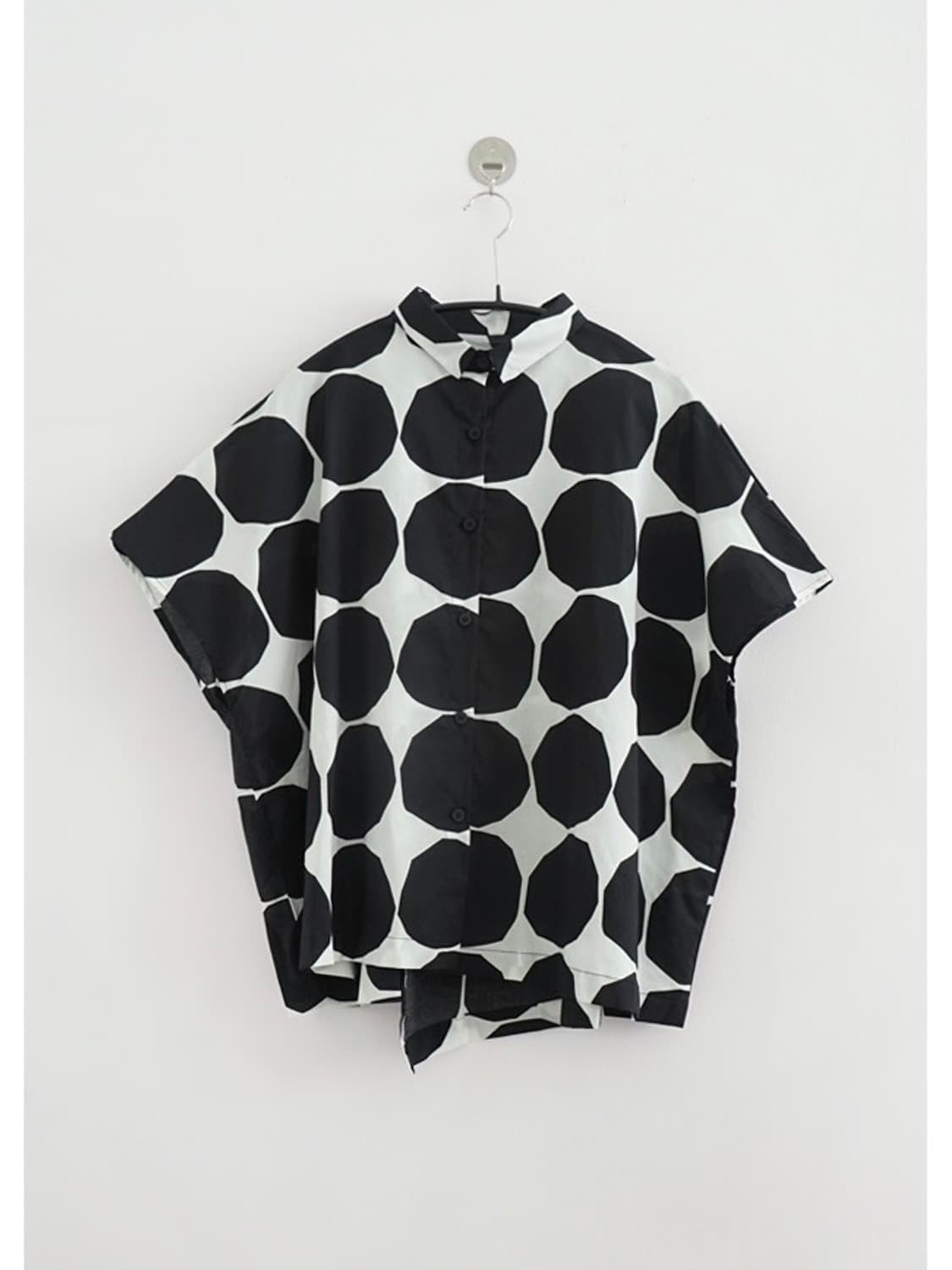 에프터먼데이 big dot back slit shirts 상품이미지1