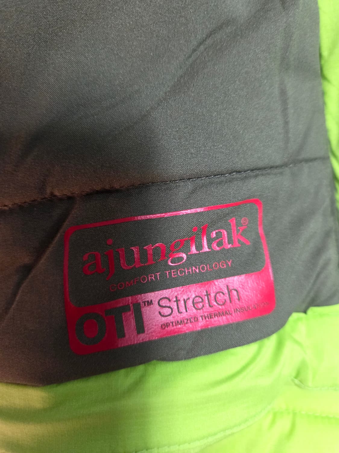 마무트 라이트 그린 바람막이 자켓 상품이미지6