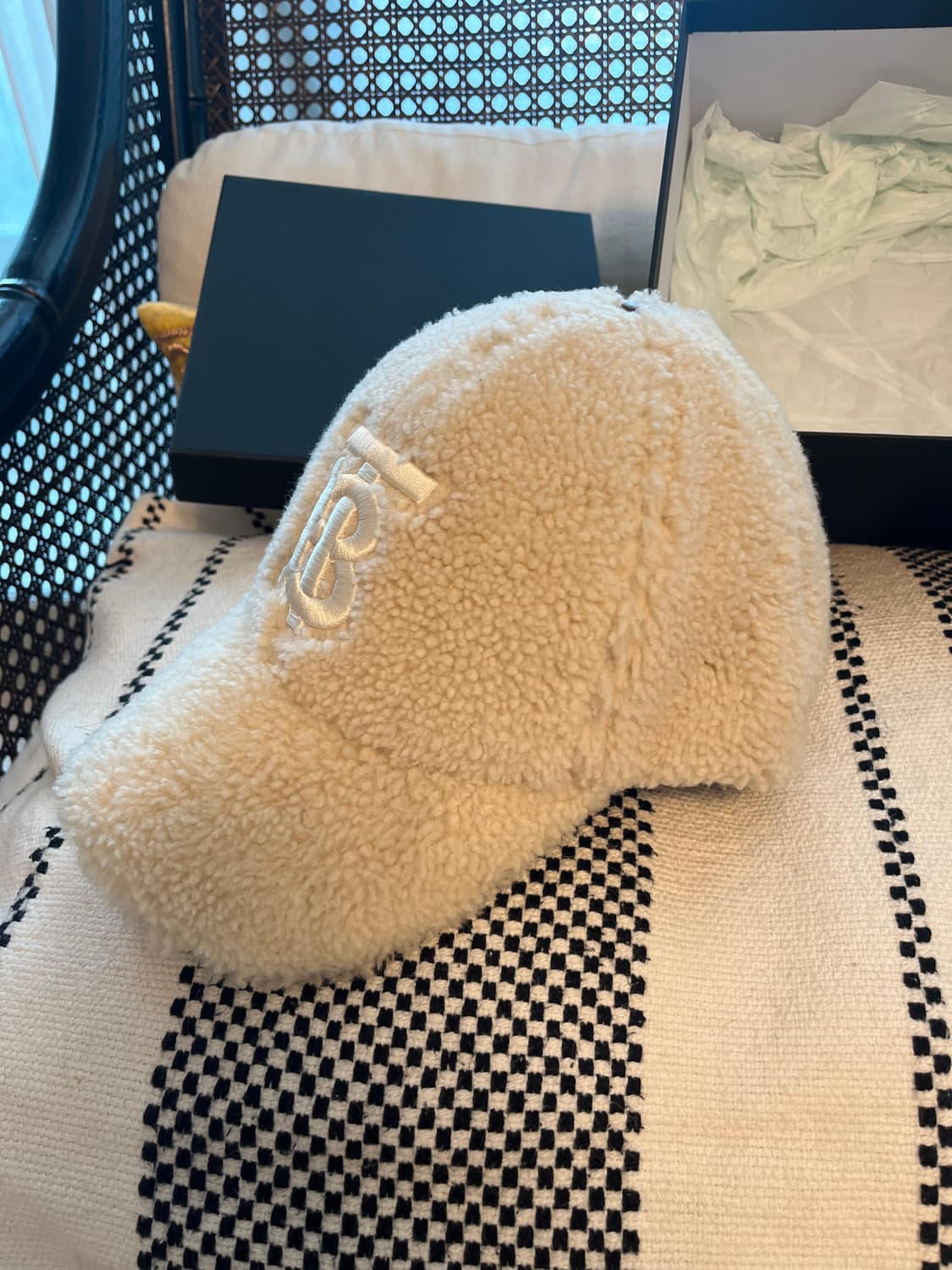 버버리 양털 모자 상품이미지2