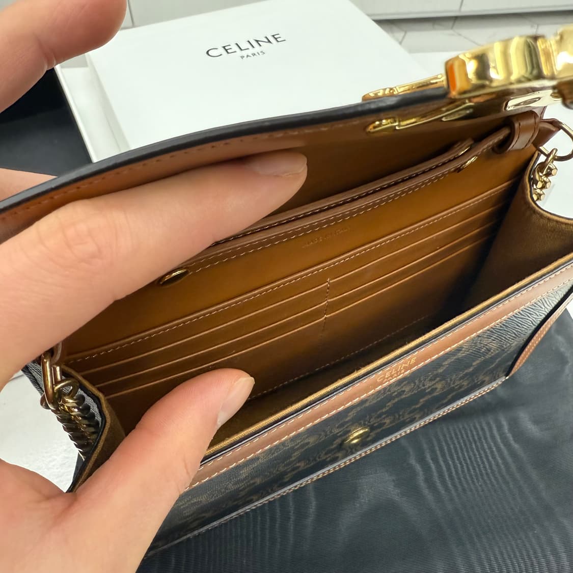 셀린느 트리오페 마고 체인백 상품이미지7