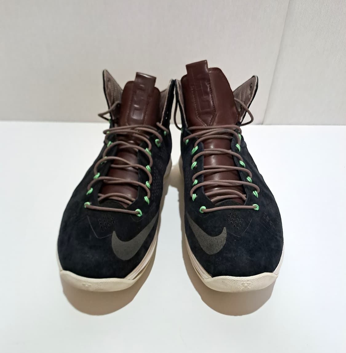 (택포) 나이키 르브론 10 EXT 스웨이드 농구화 270 B681 상품이미지4