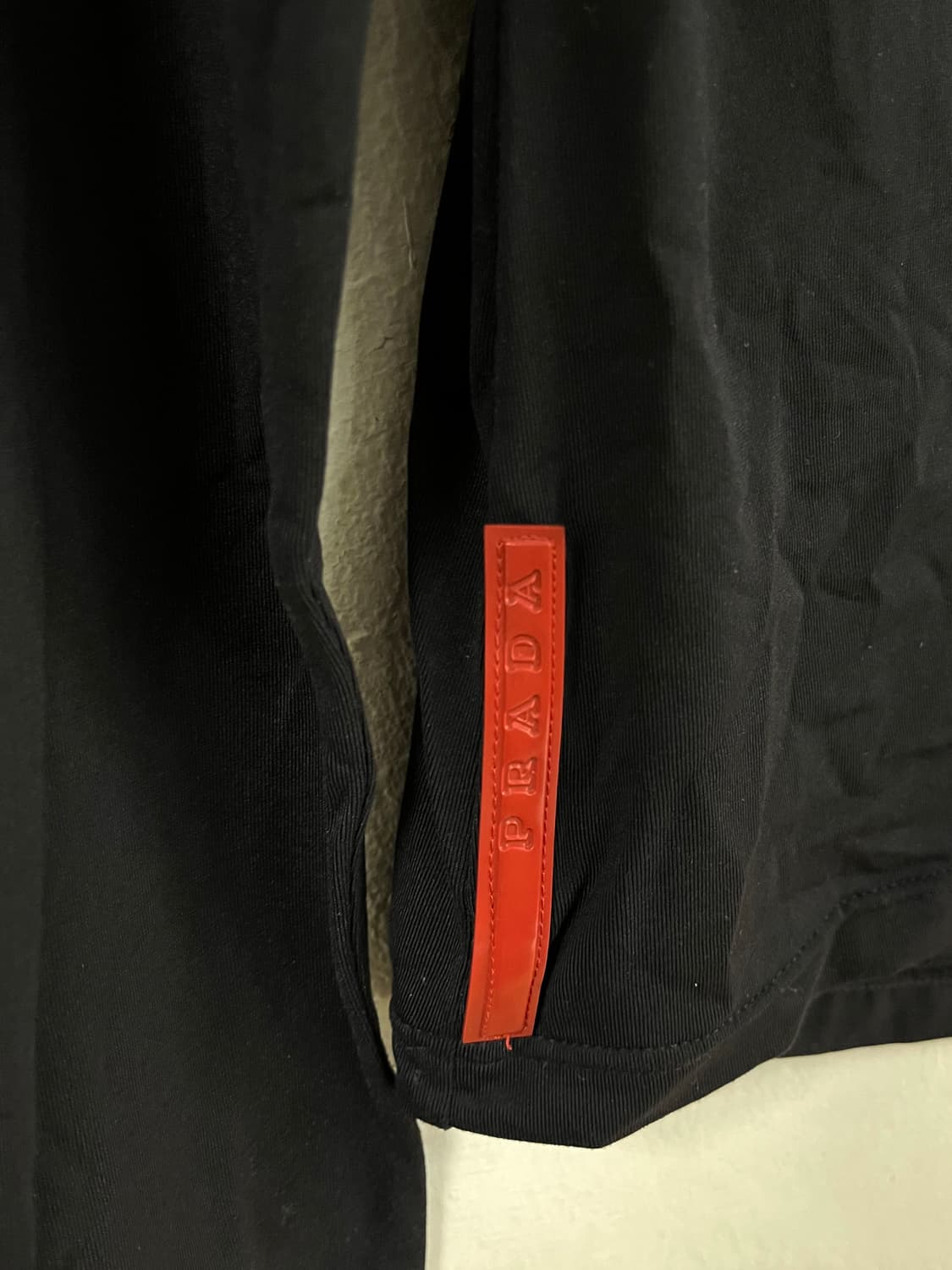 프라다 스포츠 백포켓 폴라넥 롱슬리브 상품이미지3