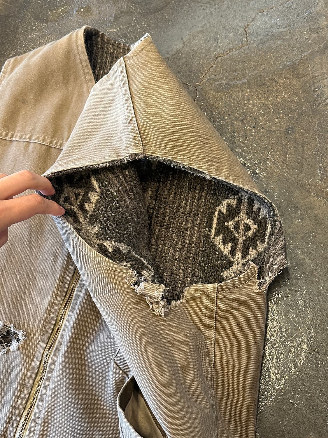 칼하트 V01  디스트레스드 워크베스트 L 상품이미지7