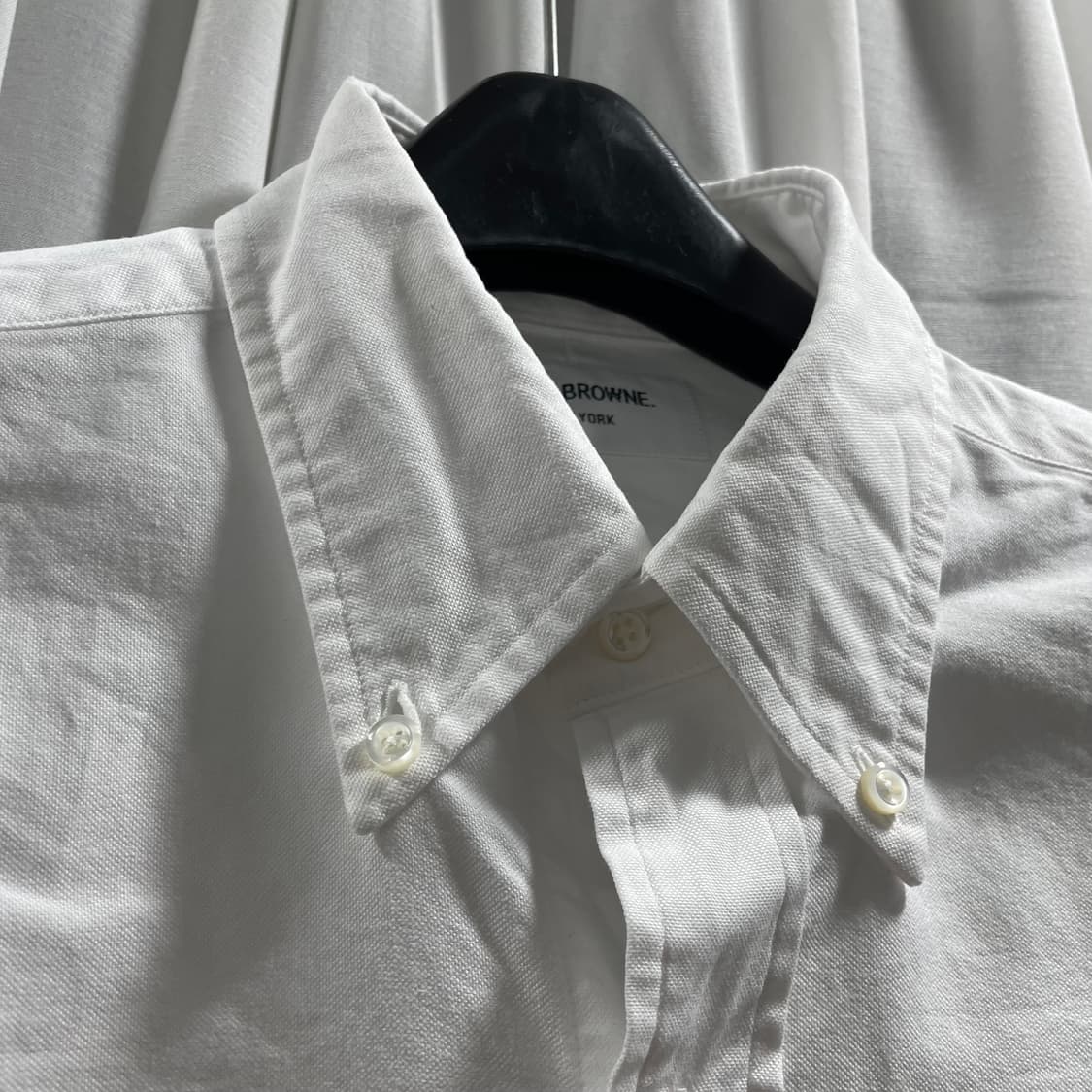 톰브라운/ 트리콜로 암밴드 화이트 셔츠/ 3 상품이미지3