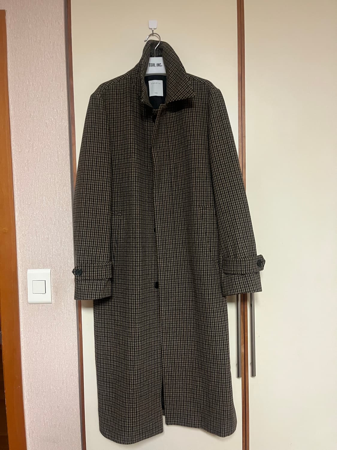 산드로 깅엄체크 롱 코트 상품이미지1