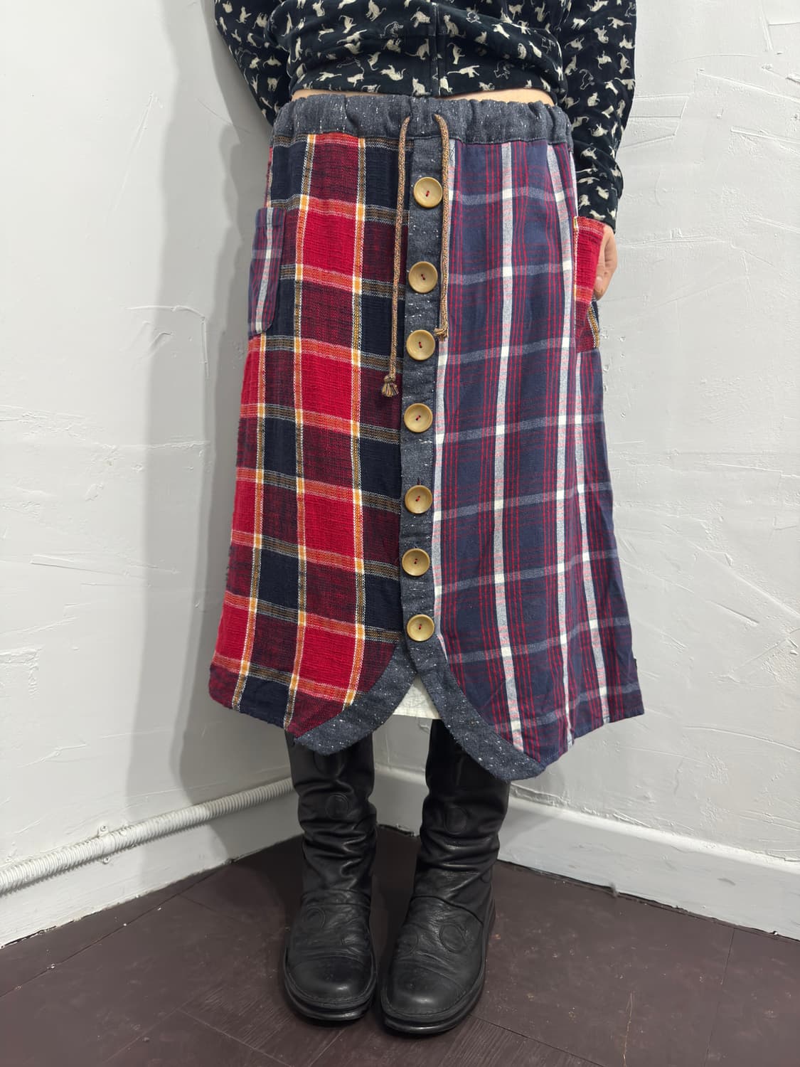 button design skirt 상품이미지1