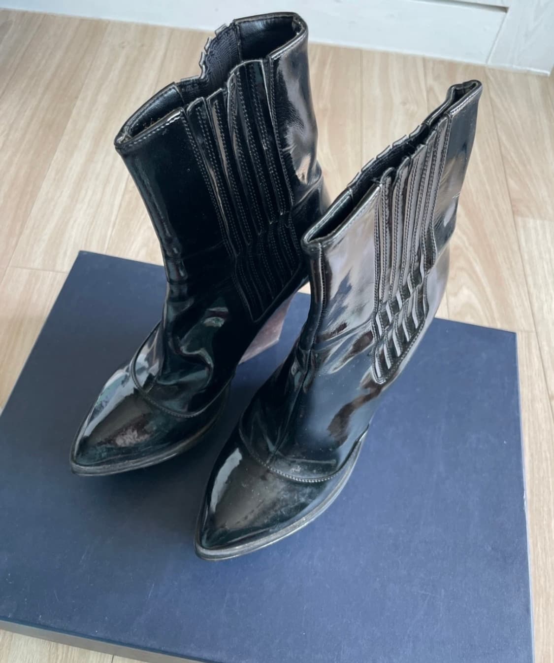 스텔라맥카트니 블랙 에나멜 웨지힐 상품이미지1