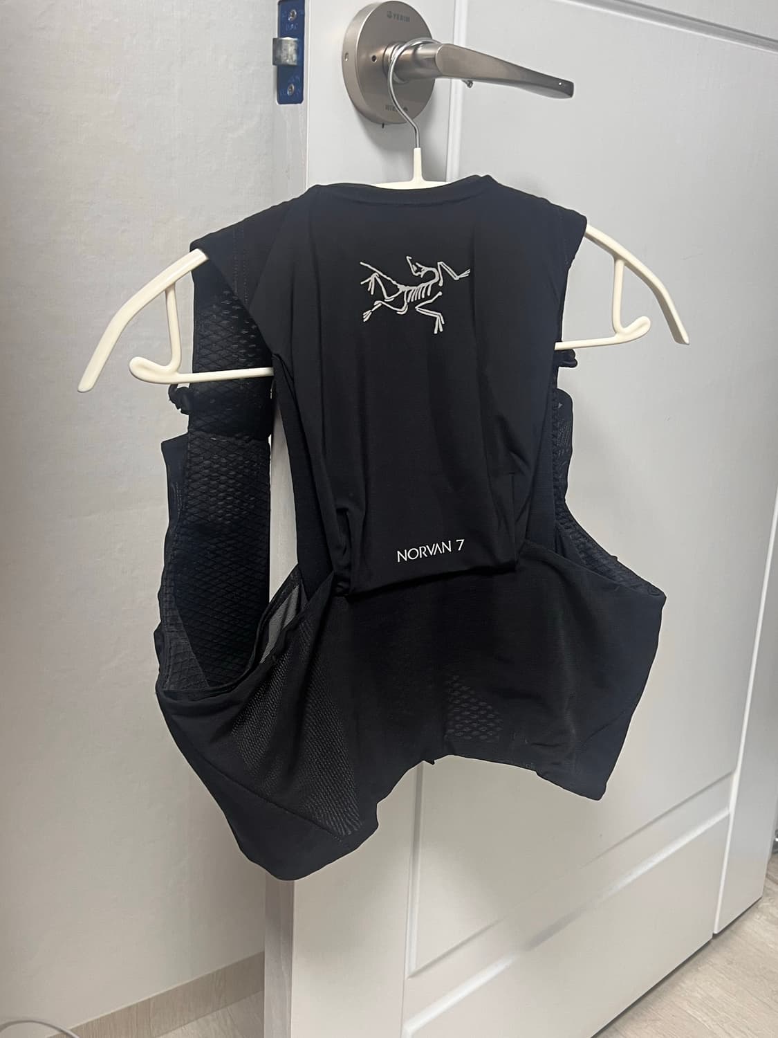 아크테릭스 노반7 러닝베스트 S 상품이미지1