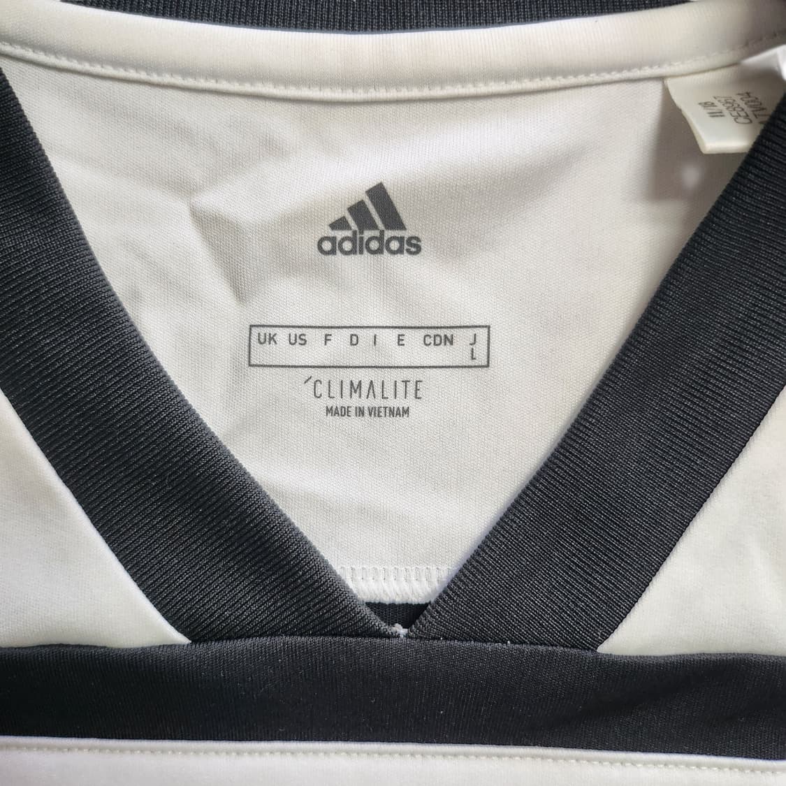 아디다스 도쿄 디즈니 랜드 유니폼  상품이미지3