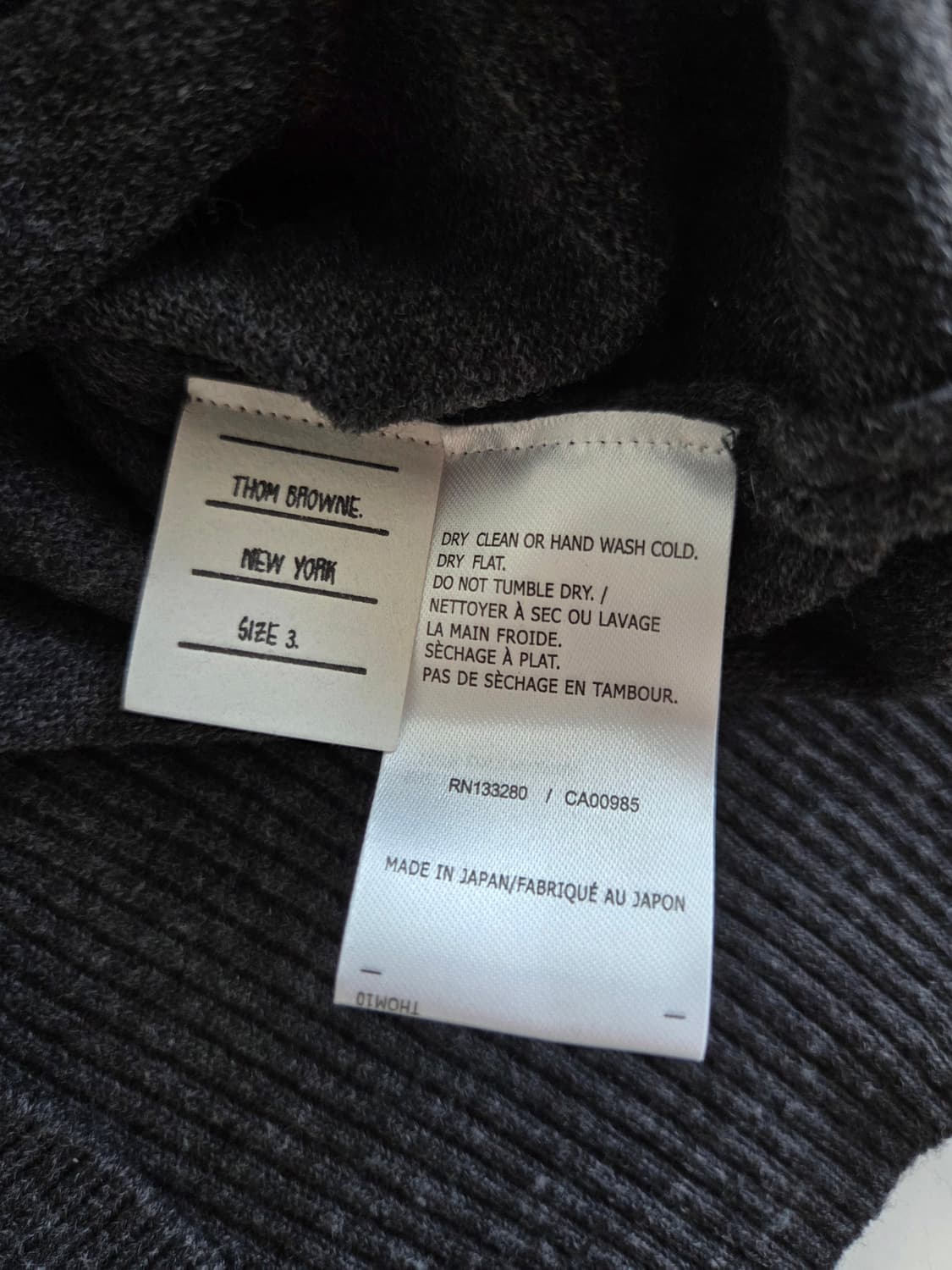 톰브라운 4선 가디건 딥그레이 3 상품이미지4