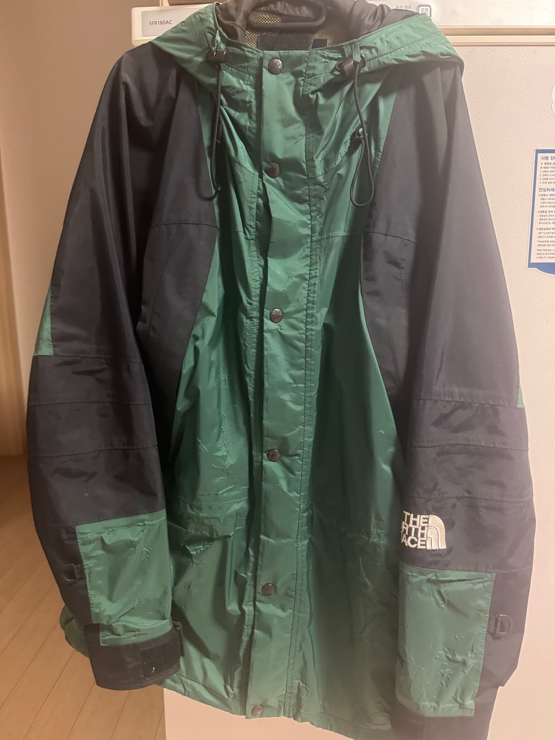 Vintage northface mountain jacket large  상품이미지1