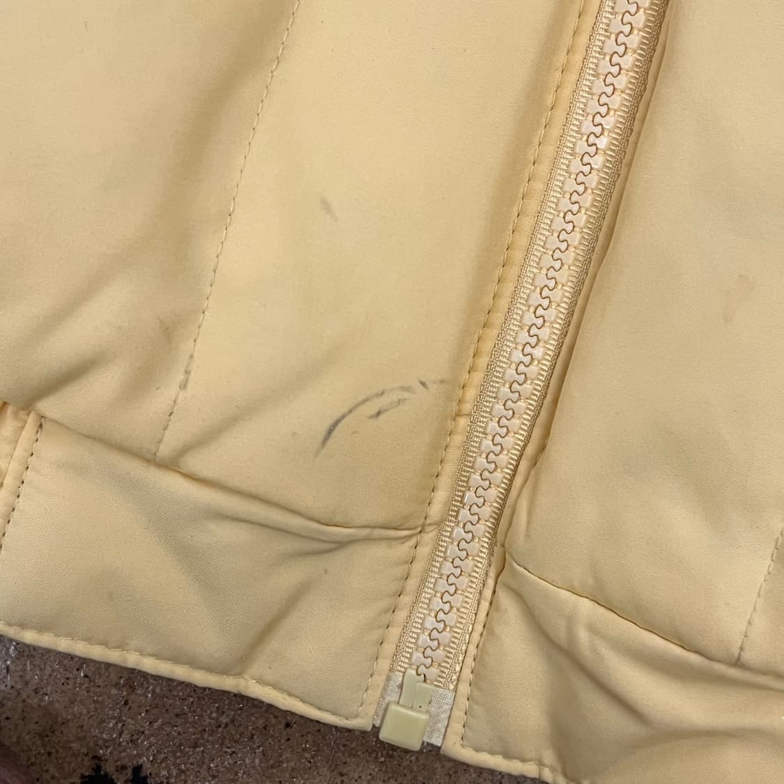 아디다스 옐로우 병아리 숏패딩 95 상품이미지8