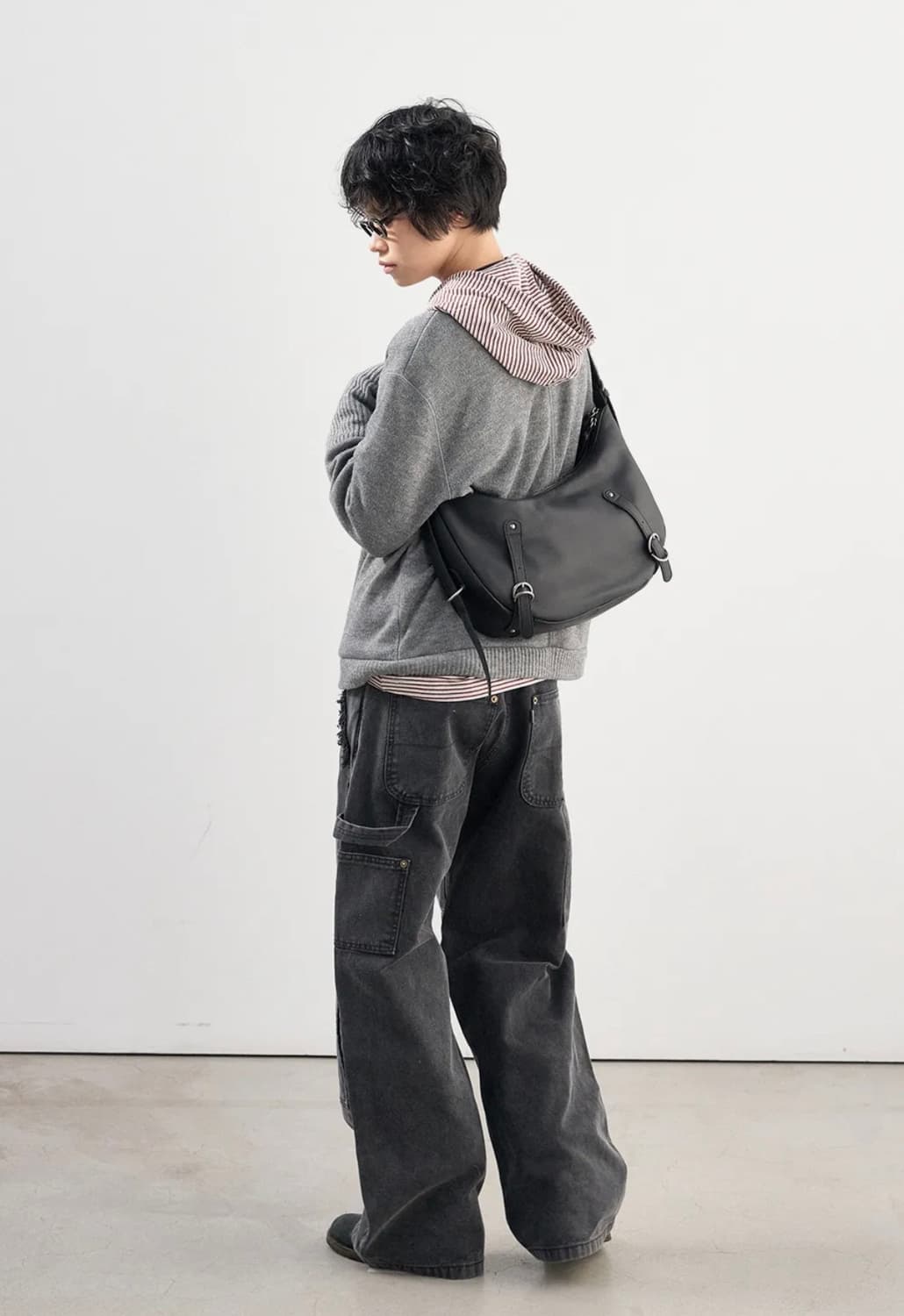 해칭룸 leather cross bag 상품이미지2