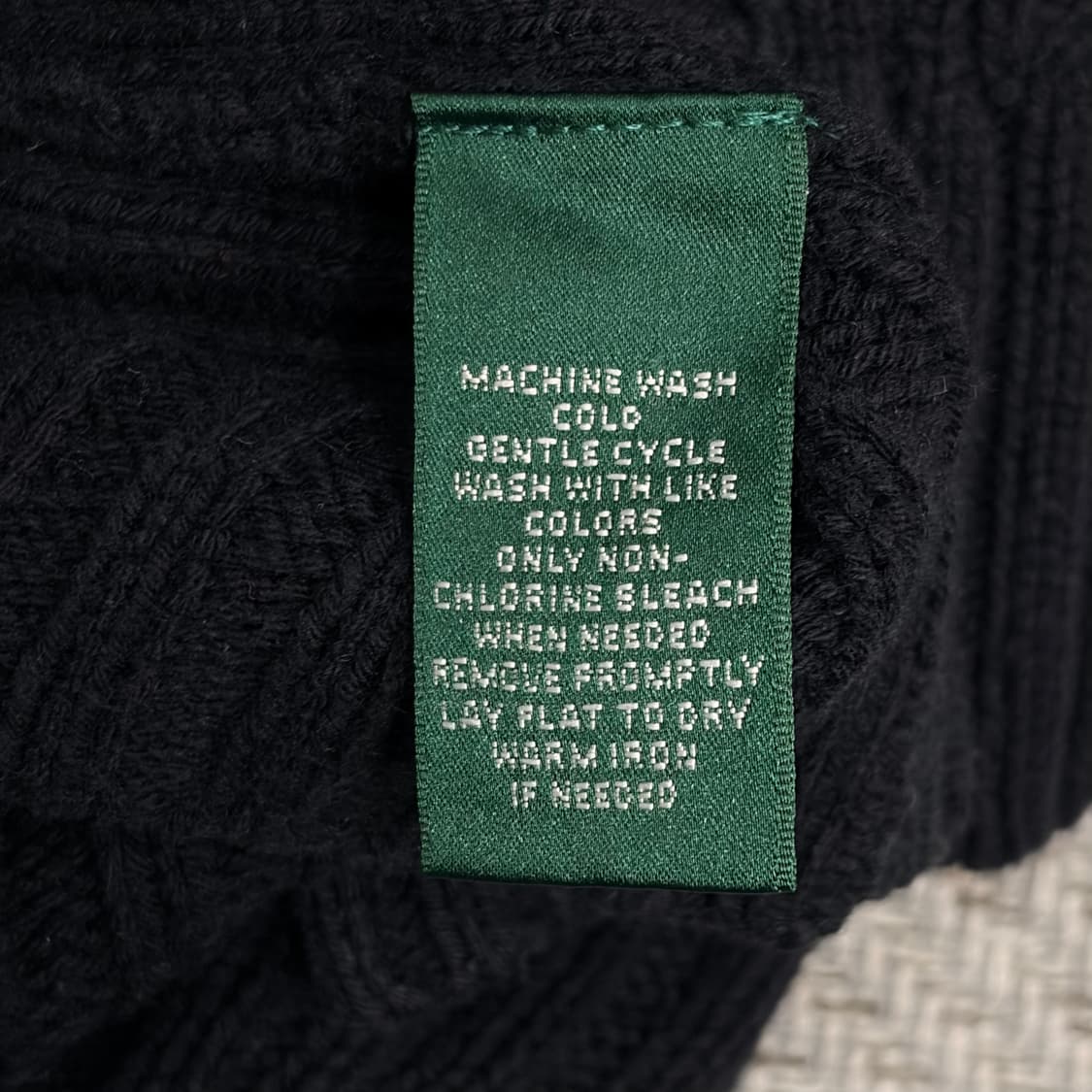 로렌 랄프로렌 블랙 숄카라 니트 버클 베스트 v1070 상품이미지7