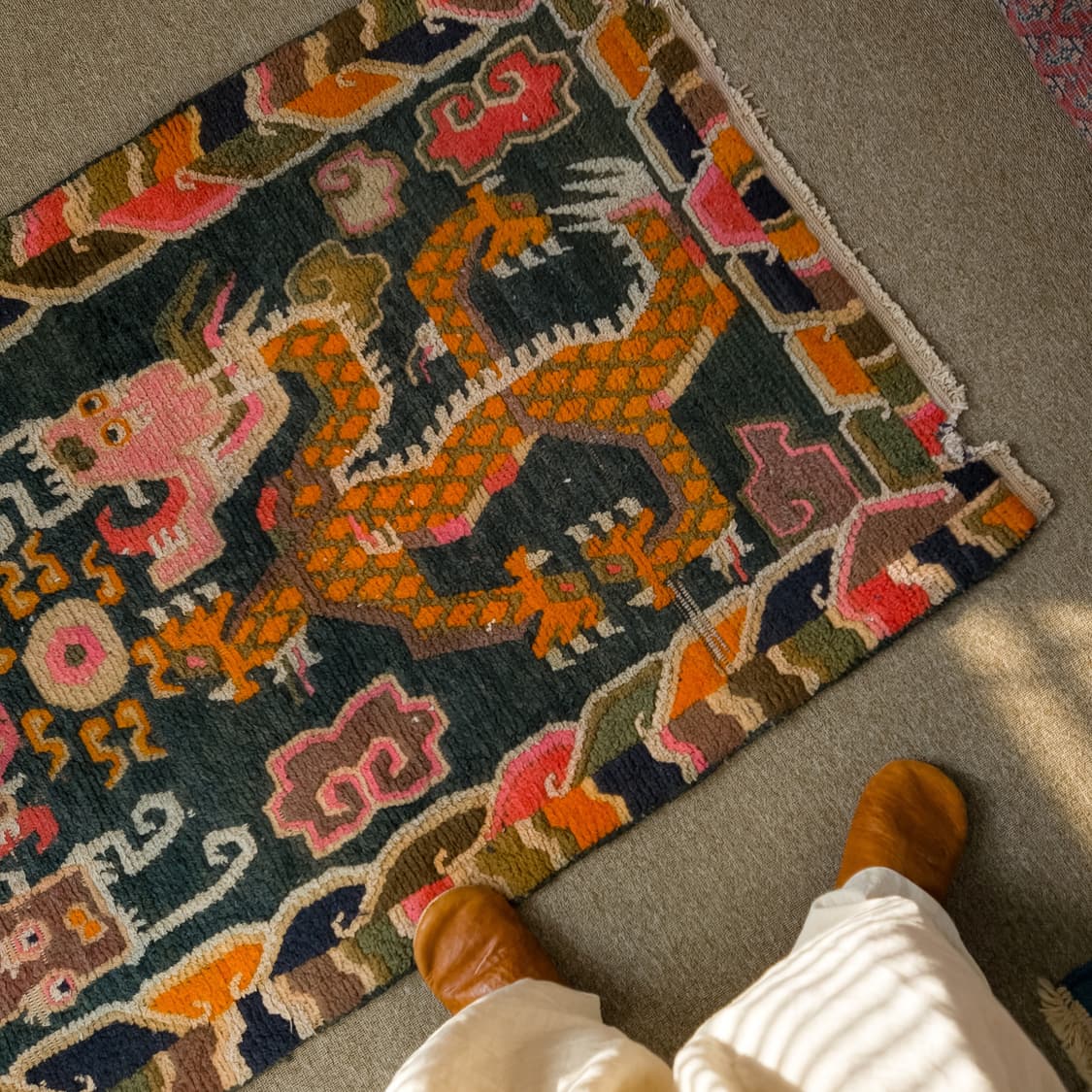 Vintage Tibetan Double Dragon Rug 상품이미지3