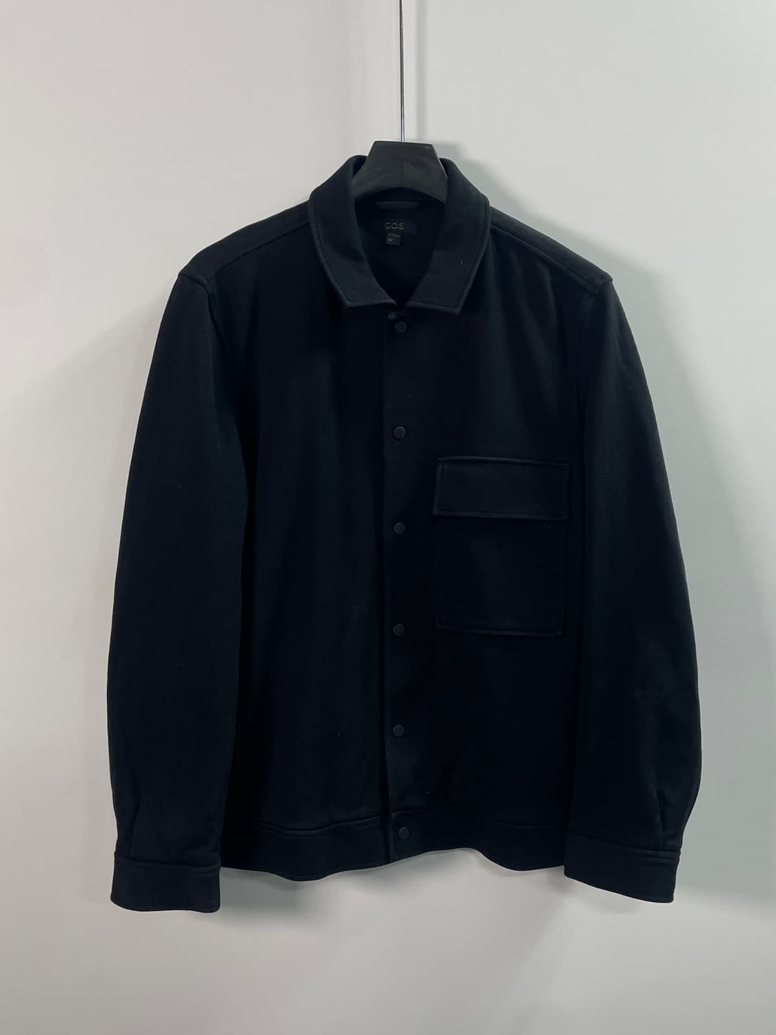 COS 코스 블랙 트윌 셔츠 자켓 (on.410) 상품이미지1