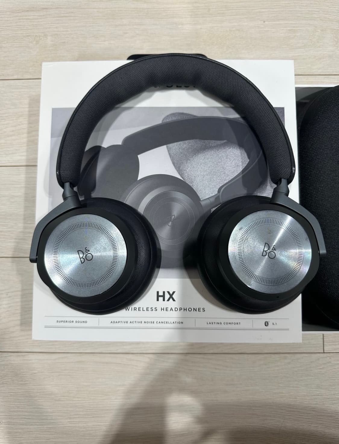 뱅앤올룹슨 HX 상품이미지2