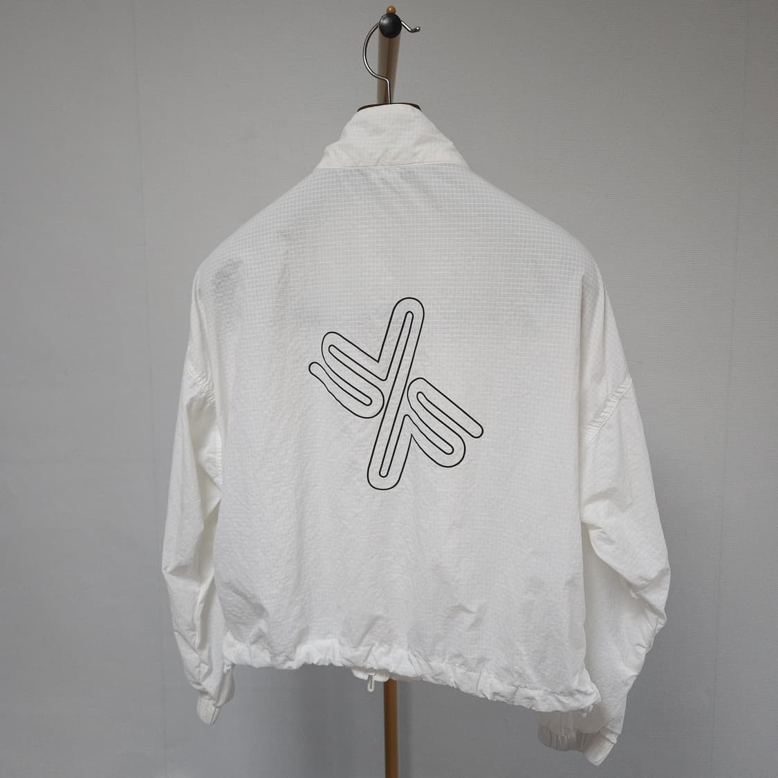 S ) 젝시믹스 화이트 크롭 오버핏 바람막이 상품이미지6