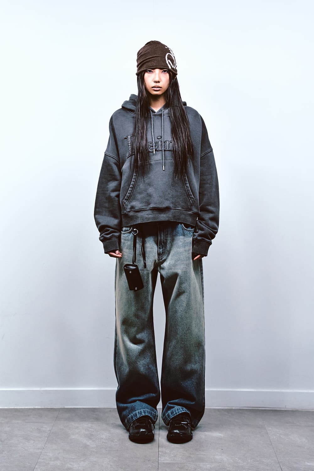 [DEINET] 다이닛 - MUDDY PATCH LOGO CROP HOO 상품이미지1