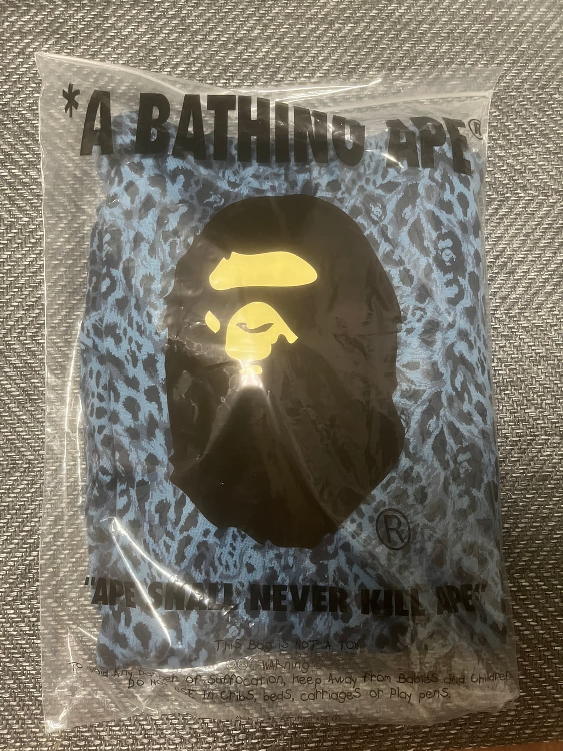 베이프 와일드 레오파드 패턴 샤크 후드집업 팝니다 상품이미지4