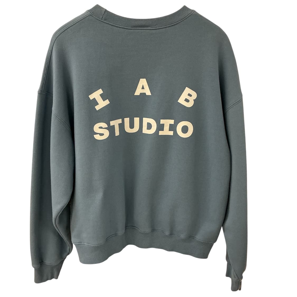 아이앱 스튜디오 스웨트셔츠 상품이미지4