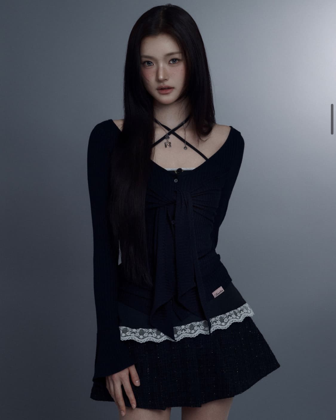 뉴얼린 Darling Twist Button Blouse 상품이미지2