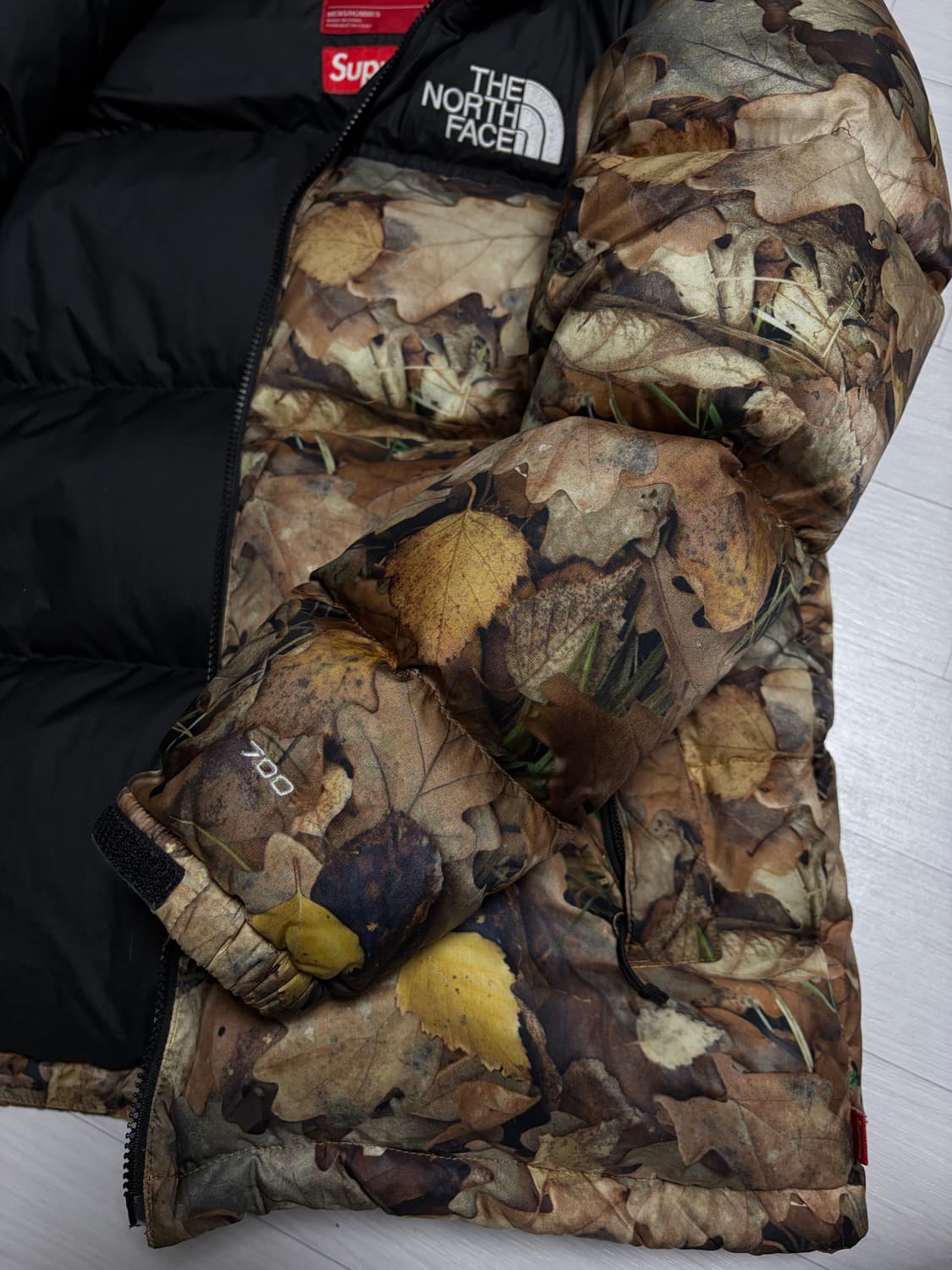 슈프림x노스페이스 16fw 낙엽 눕시패딩M 상품이미지6