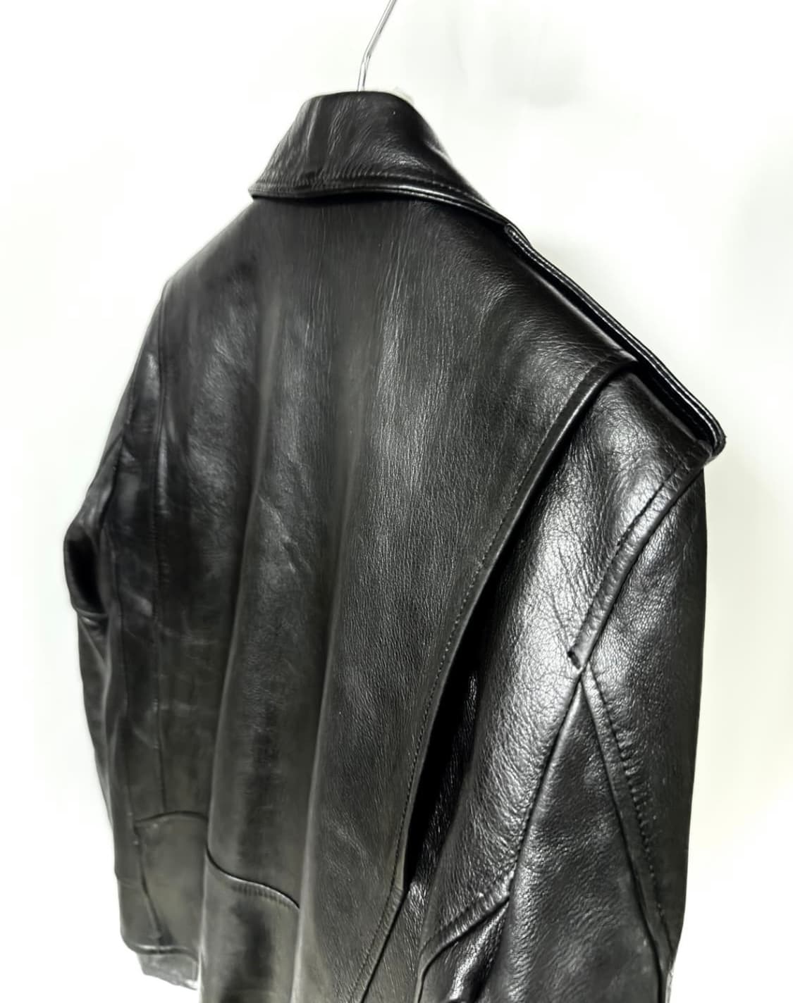 우영미 솔리드옴므 카프레더 자켓  상품이미지8