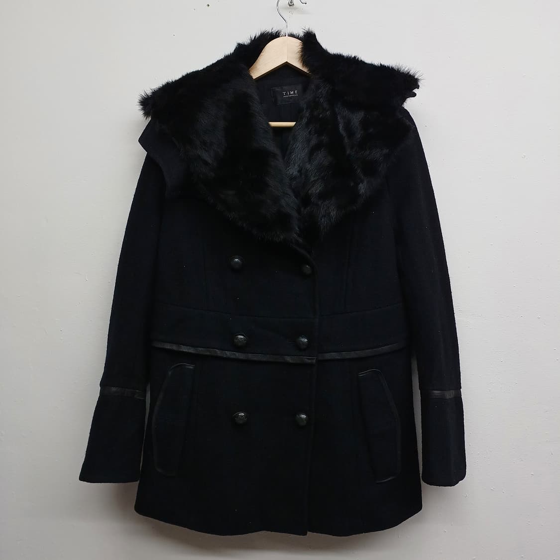 타임 포스트모던 블랙 퍼 카라 울 하프 코트 55 상품이미지1