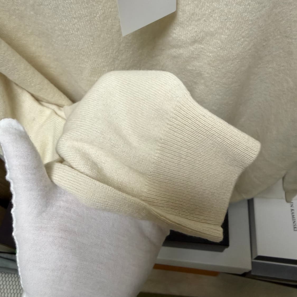 브루넬로 쿠치넬리 캐시미어 라운드넥 니트 스웨터 상품이미지4