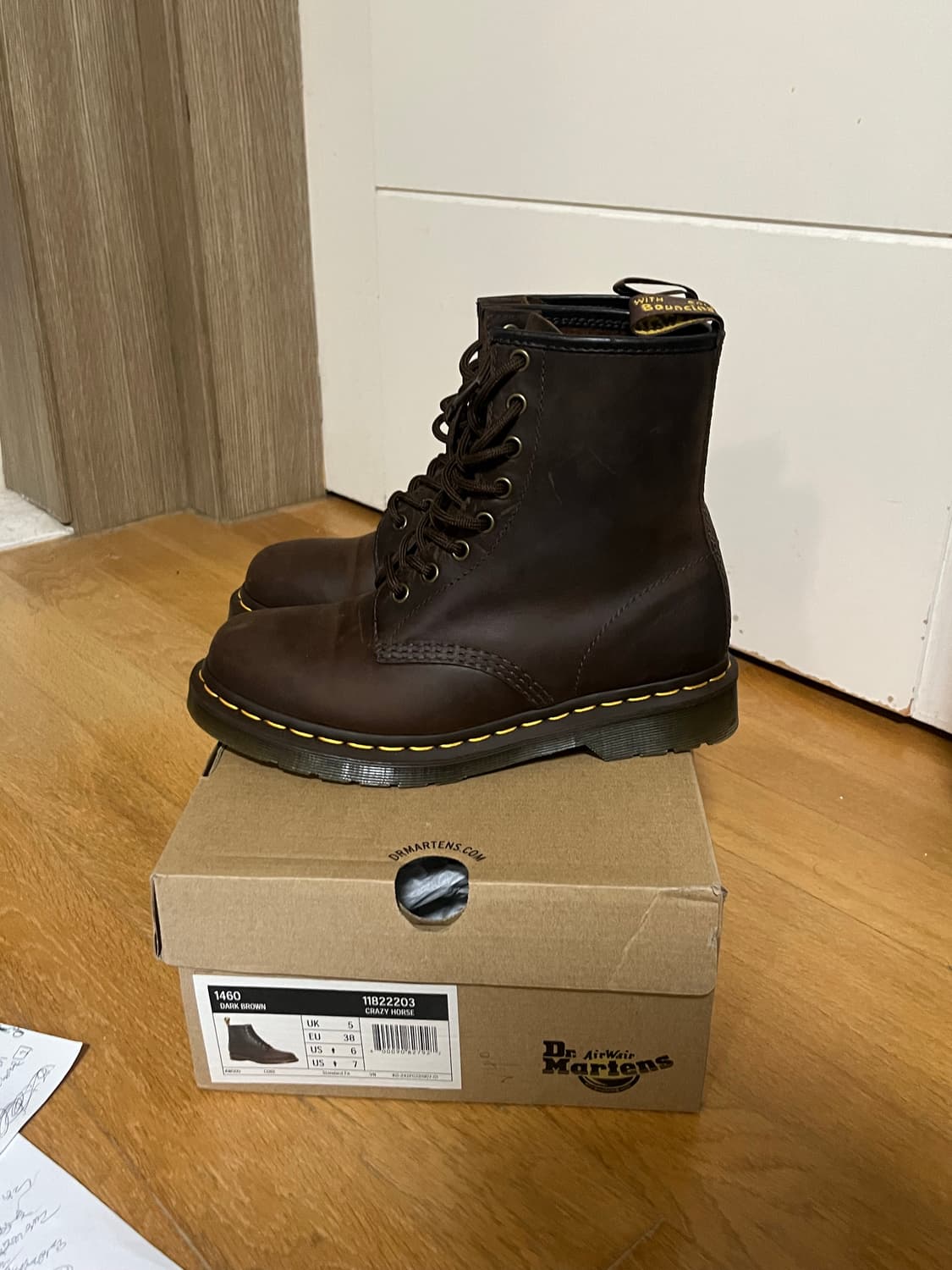 닥터마틴 1460 크레이지호스 UK5 (245-250추천) 상품이미지4