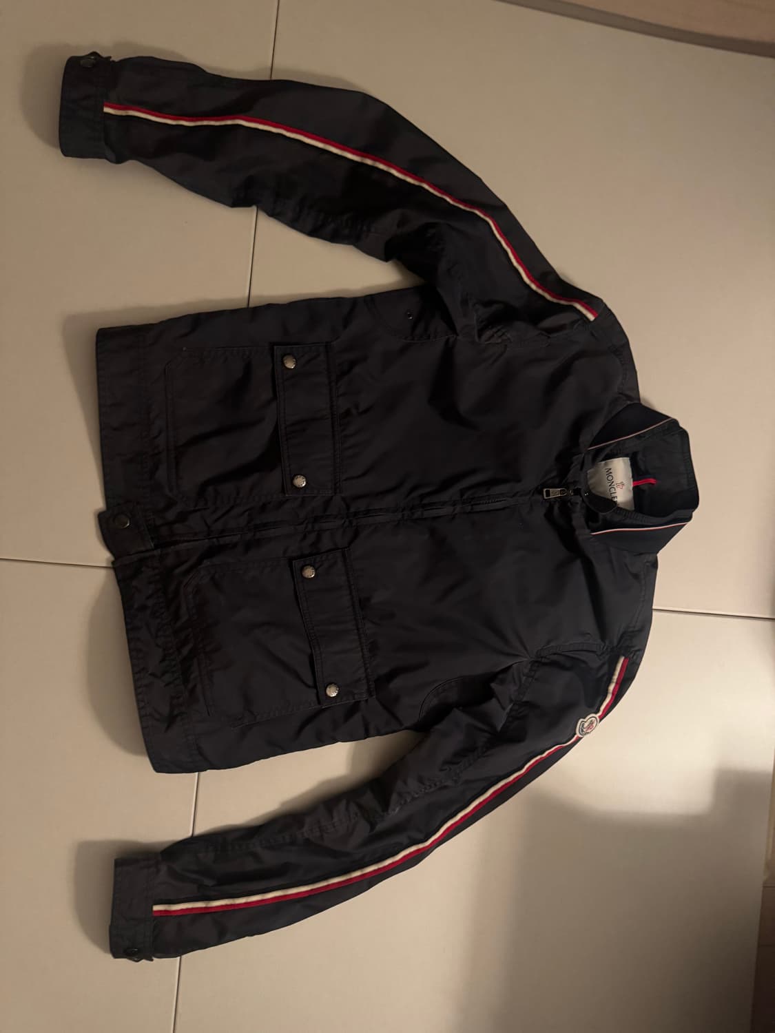 몽클레어 바람막이 상품이미지1