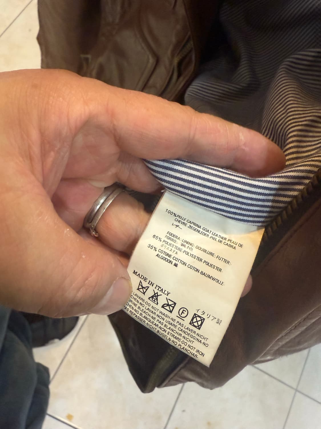 48/95 정품 디스퀘어드2 가죽자켓 팝니다 상품이미지4