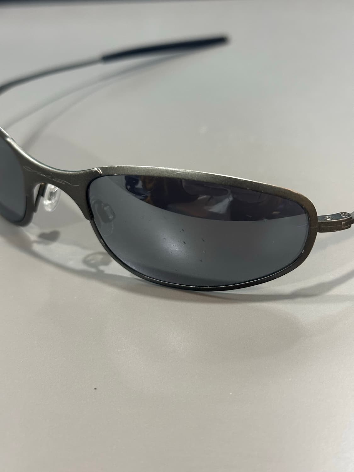 오클리 A-Wire 2.0 카본프레임 블랙이리듐 상품이미지4