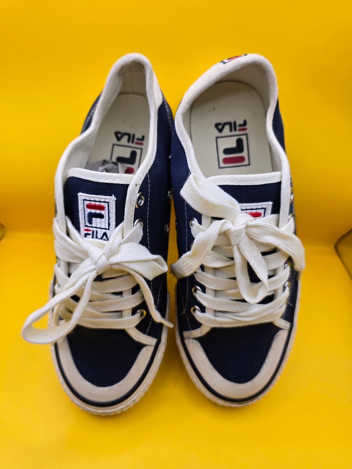 휠라(FILA) 캔버스 스니커즈 230 상품이미지2