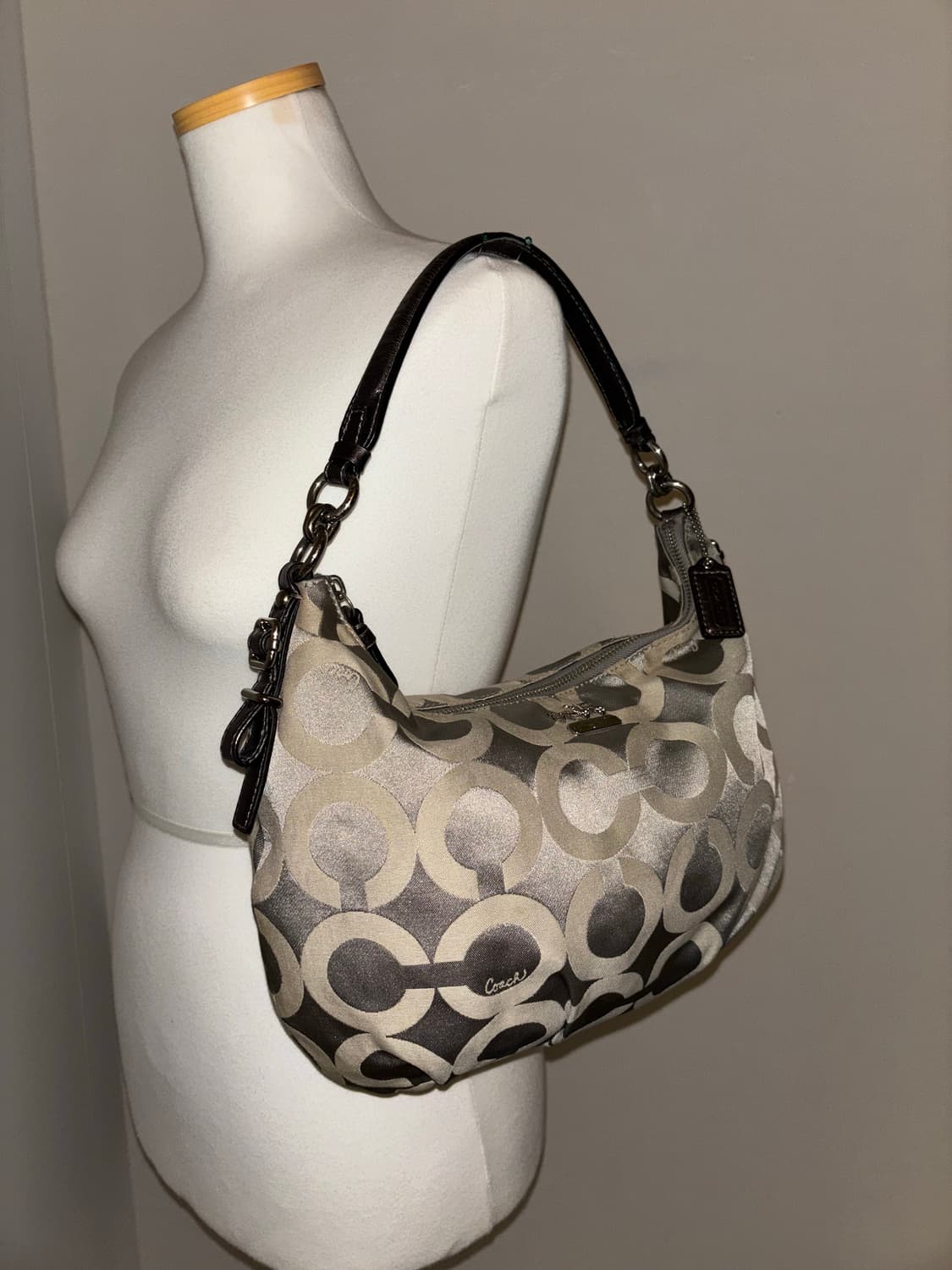 Coach vintage silver shoulder bag 상품이미지1