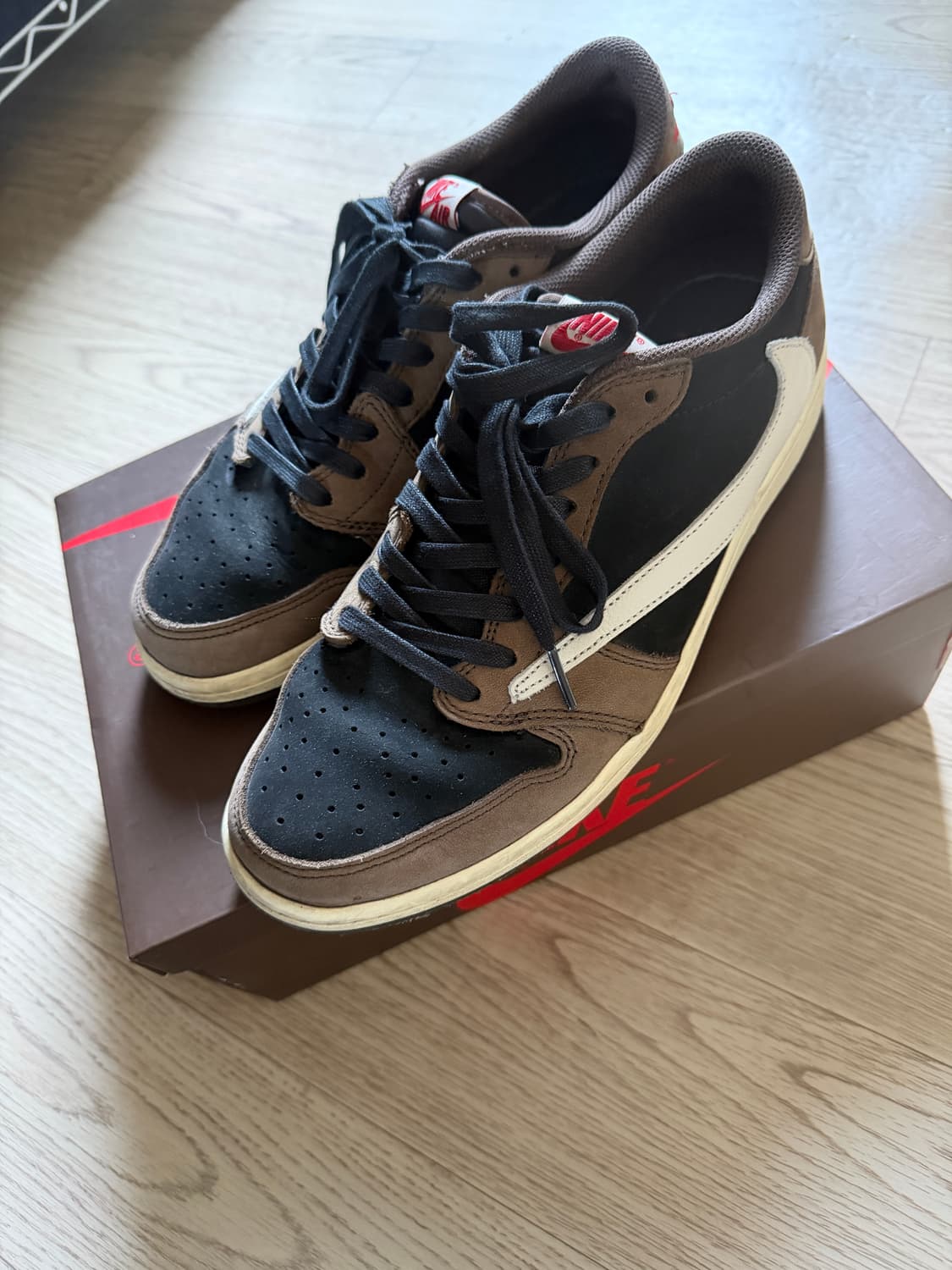 [280] 조던 1 x 스캇 레트로 모카 로우 상품이미지1