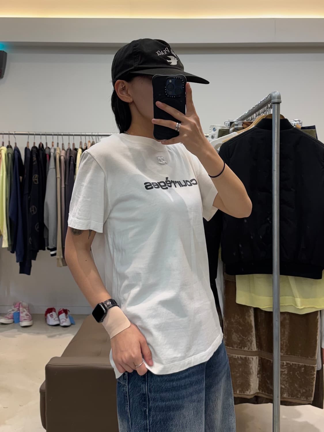 꾸레쥬 로고 프린팅 반팔 상품이미지6