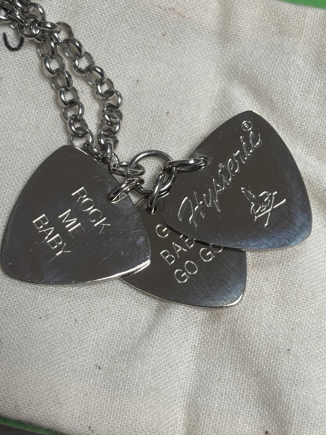 히스테릭글래머 기타 피크 목걸이 (리쿠착용) 상품이미지4