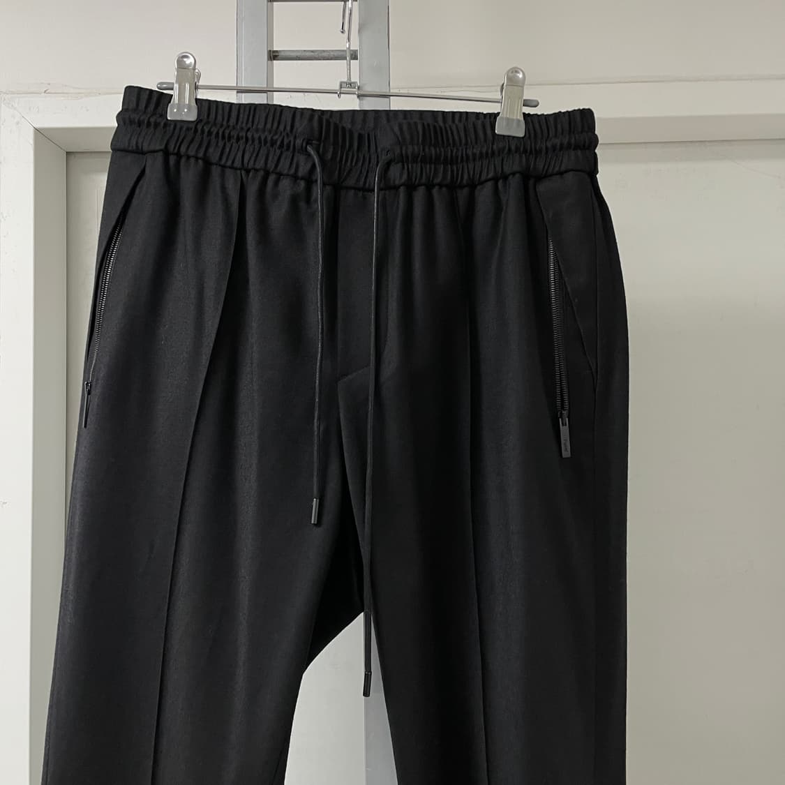 준지 밴딩 블랙 슬랙스 48 상품이미지2