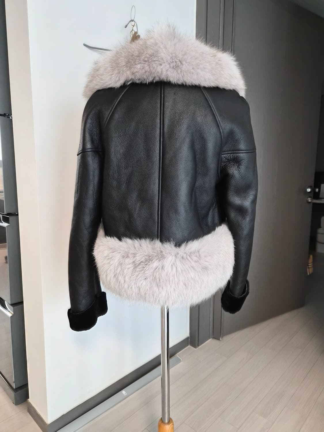 [천연양털/폭스퍼] 블랙 무스탕 라이더 상품이미지4