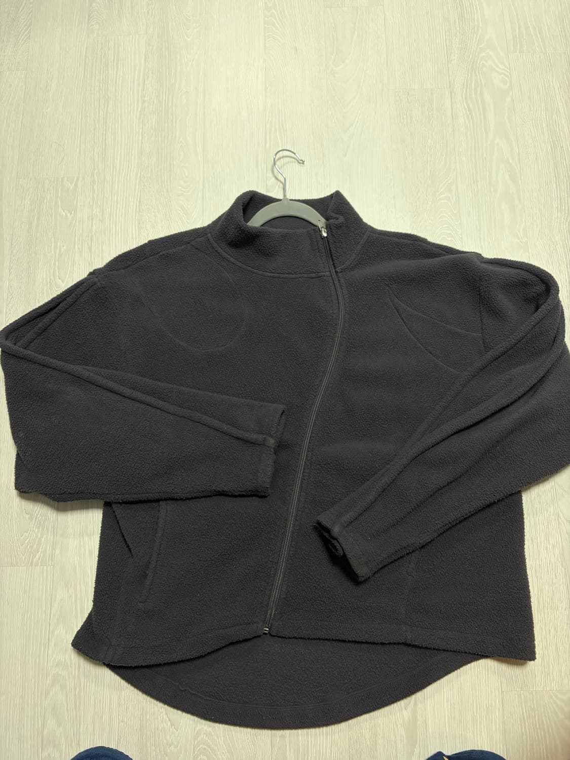 9999아카이브 플리스 차콜 L 사선지퍼 상품이미지2