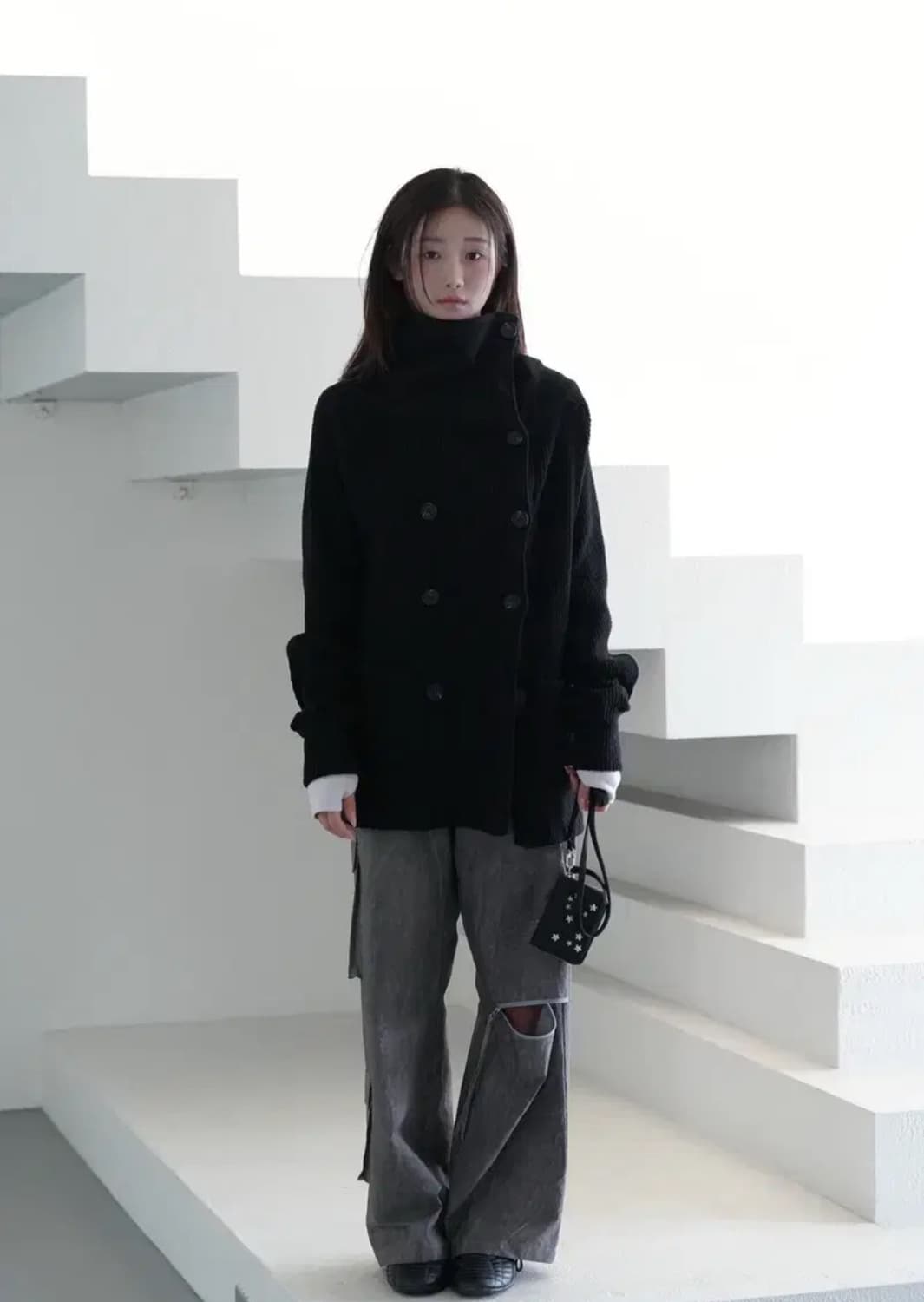 인앵양인하모니 더블 버튼 가디건 블랙 상품이미지1