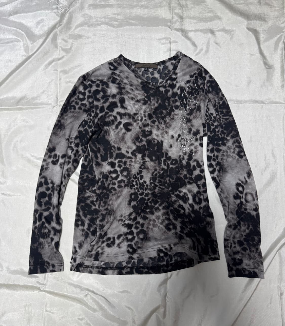 00s Leopard Design V-Neck T-shirt 상품이미지1