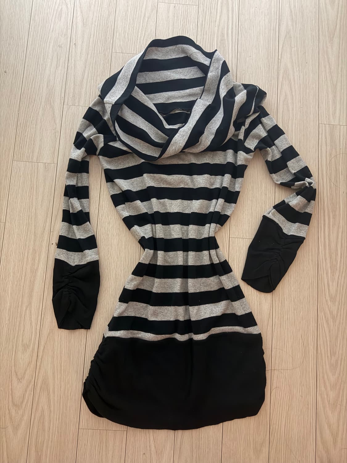 stripe turtleneck shirring point ops 상품이미지1