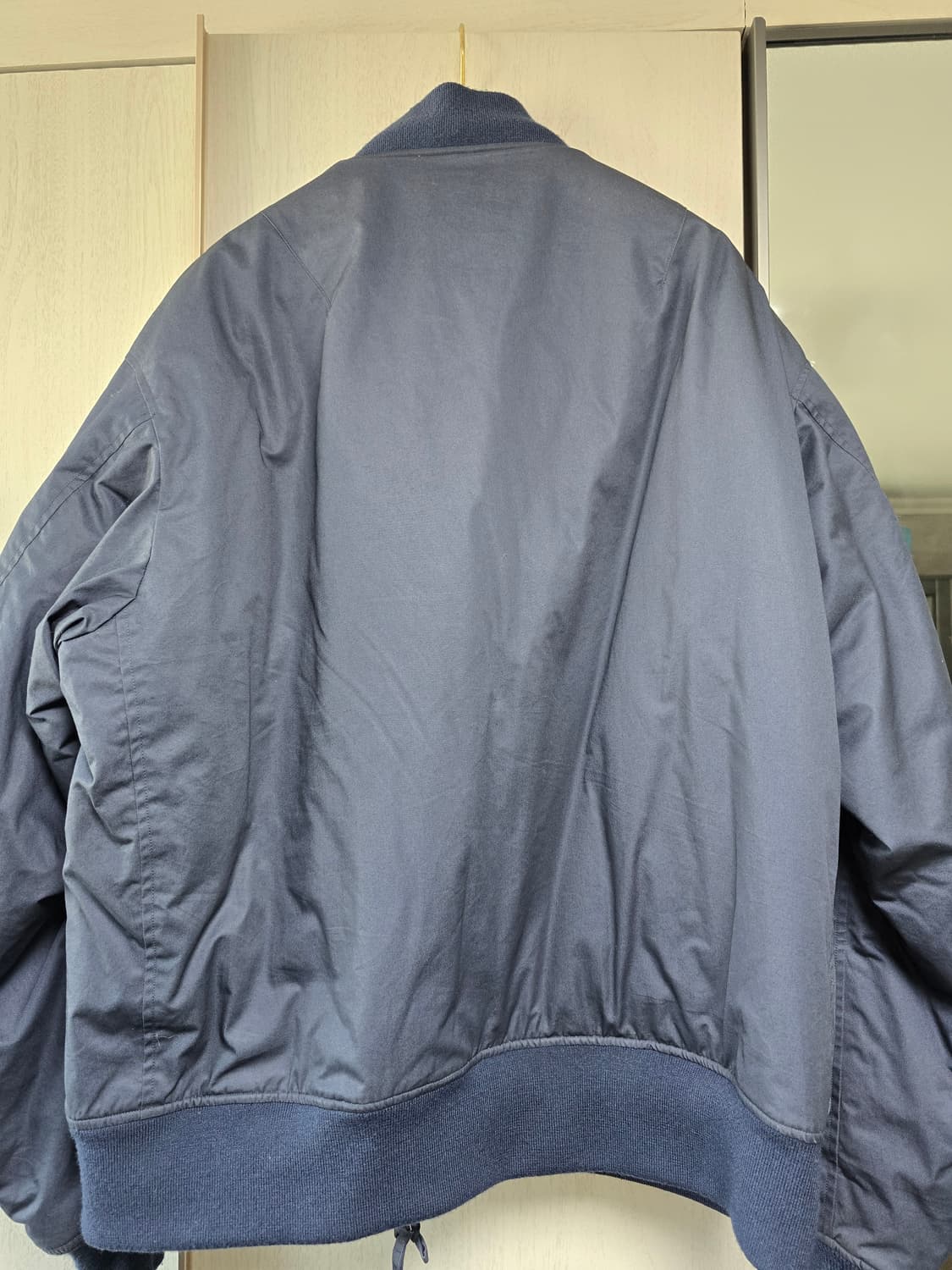 나나미카 23fw 인슐레이션 바시티 네이비 상품이미지4