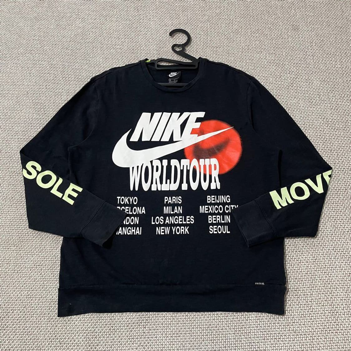 나이키 월드투어 맨투맨 6412 상품이미지1