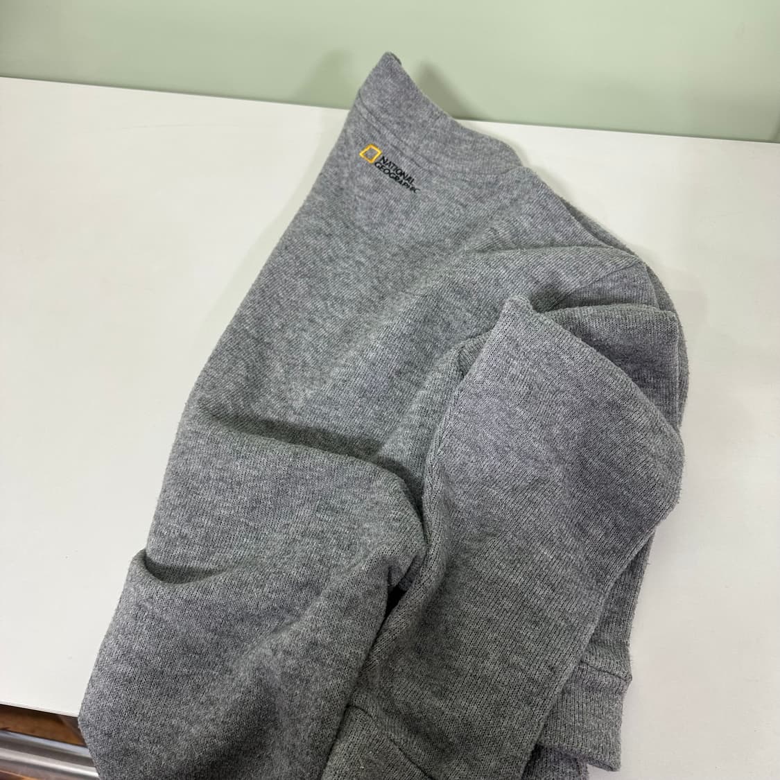 XL 내셔널지오그래픽 그레이 크루넥니트 상품이미지5