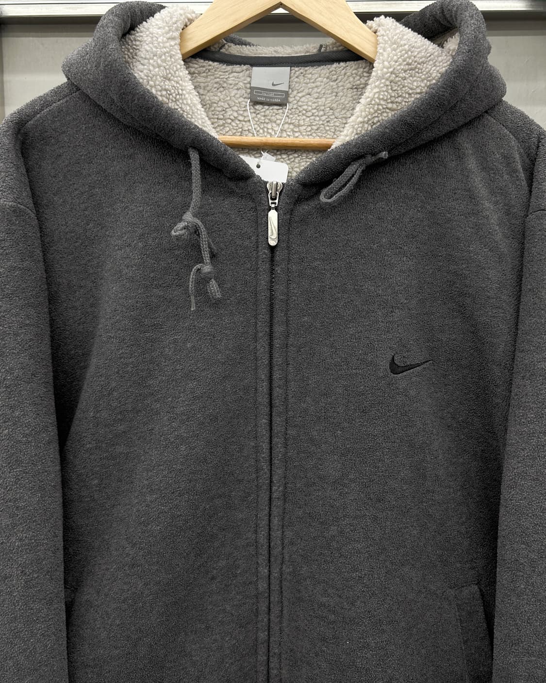 나이키 00s 배스킷볼 스우시 플리스 점퍼 차콜 상품이미지3